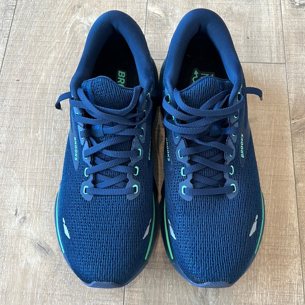 Brooks Ghost